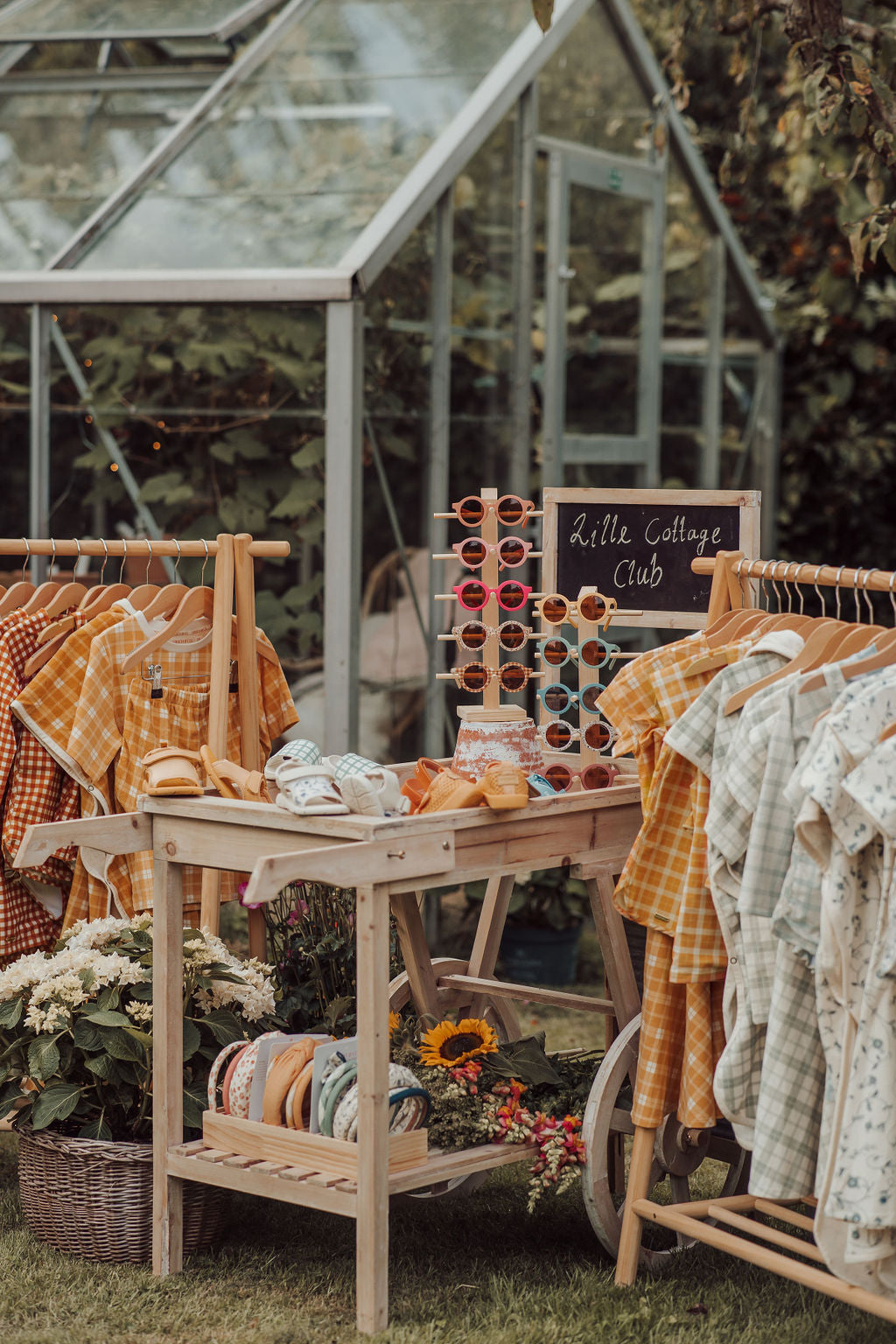 CLS.01 · From Idea to Product ~ A Complete System & Resource Suite (Founder Guided)